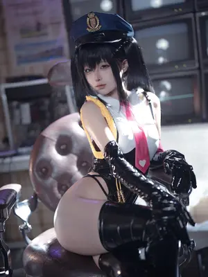 Momo ngu ngốc - utsunomiya saki