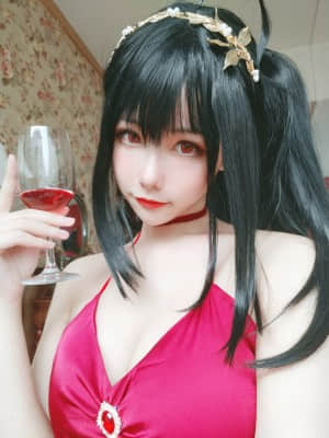 Momoko Kuikui-Dafeng Selfie
