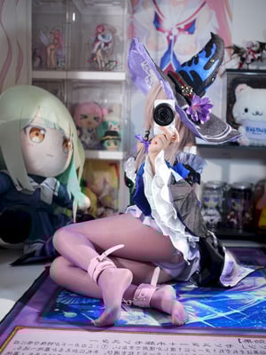 White Oak Shirly - Tháp đen lớn (Honkai Impact: Đường sắt mái vòm ngôi sao)