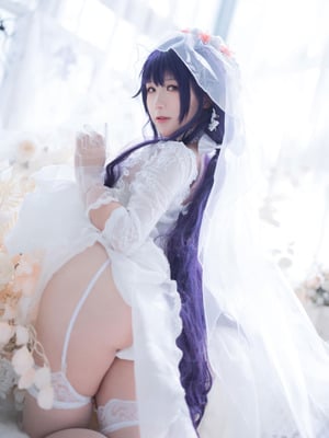 Sakura-chan với Azur Lane Azuma Hanamei