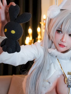 Godzilla Khoai Tây - Blanc